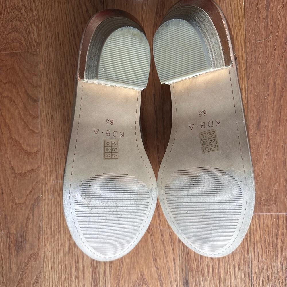 KDB Booties - Picture 4 of 4